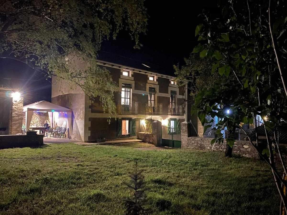 Villanúa Villa Rosalia מראה חיצוני תמונה